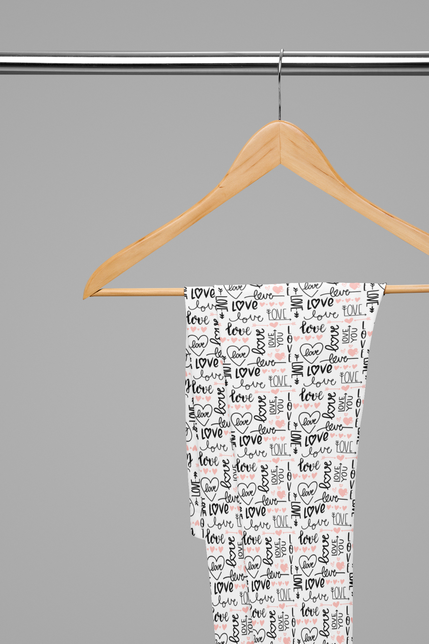 Love And Pink Hearts | Leggings