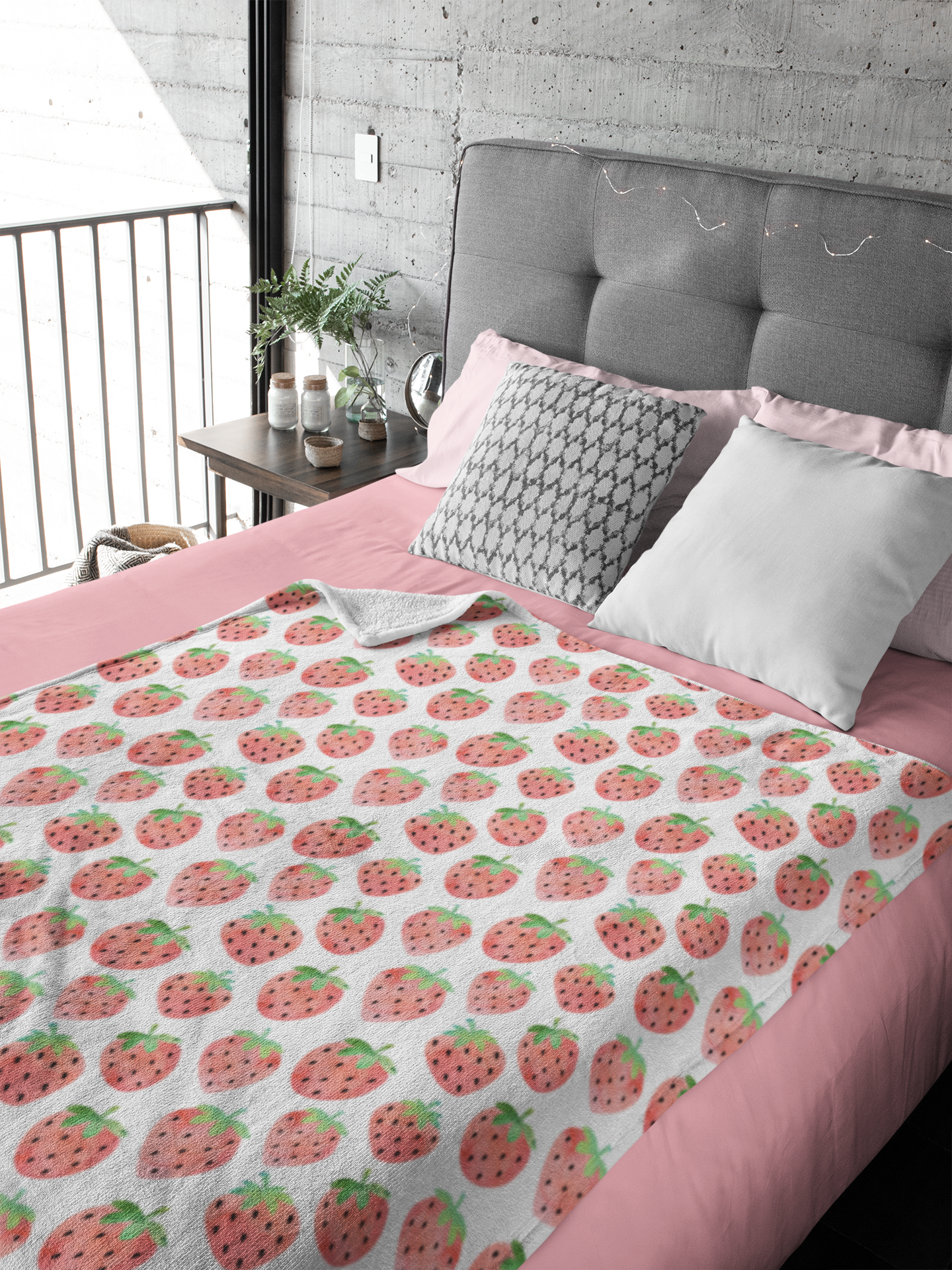 Sweet Strawberries | Premium Blanket